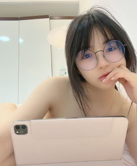 国产丝袜第3页_迅雷手机免费观看